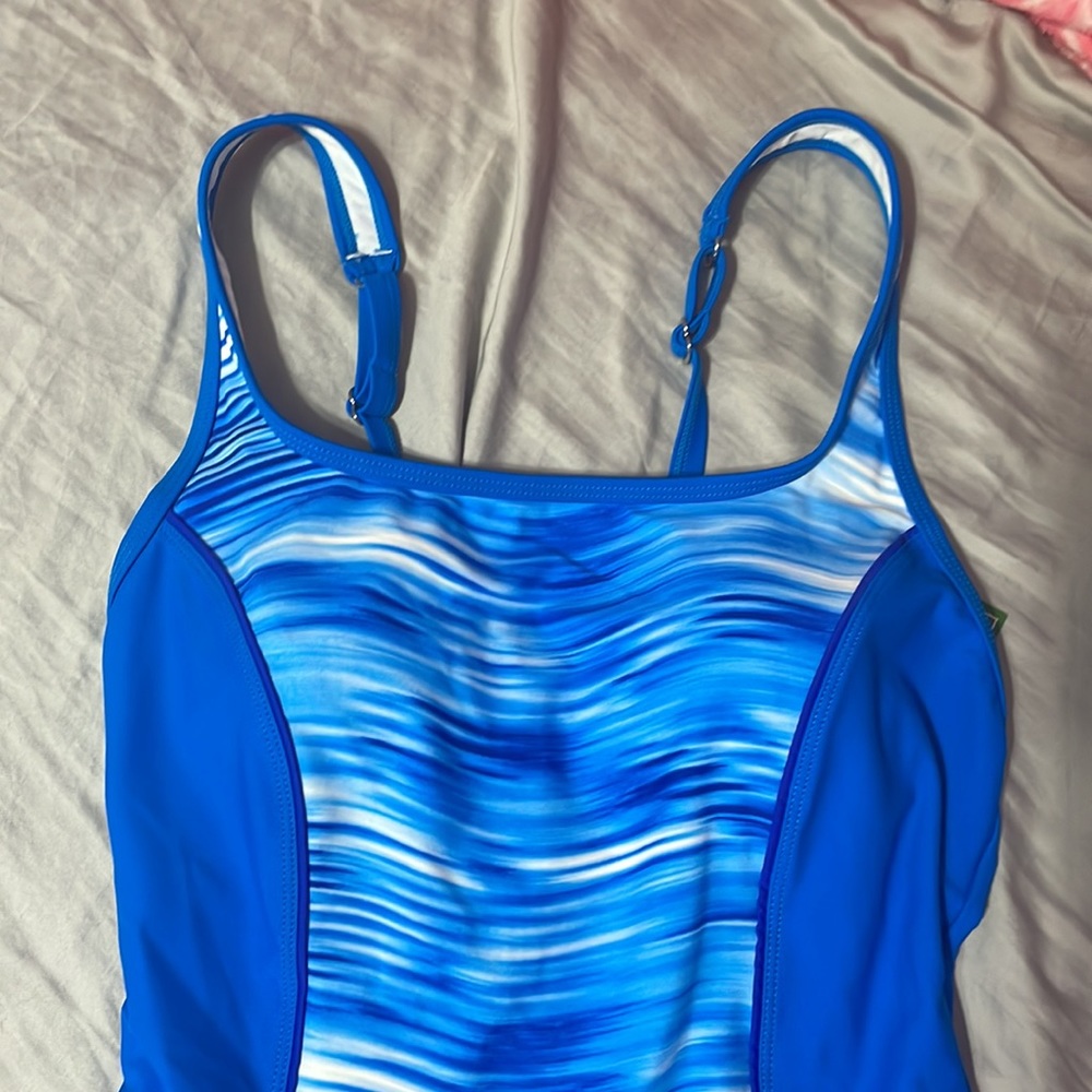 Roots One Piece
